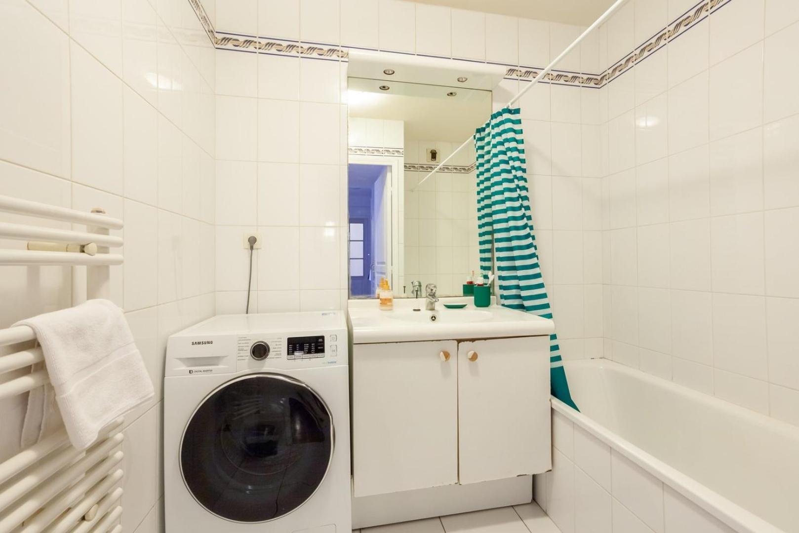 Ferienwohnung Spacious 1Br | Near City Center & Baby-Friendly! Lyon Exterior foto